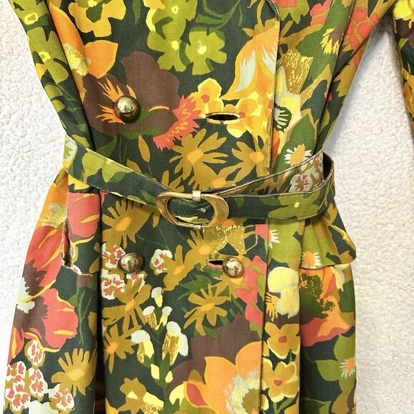 Travel Coat Travelcoats by Naman in a Flower Power Hippie Nylon 1970s Fashion - Picture 5 of 16